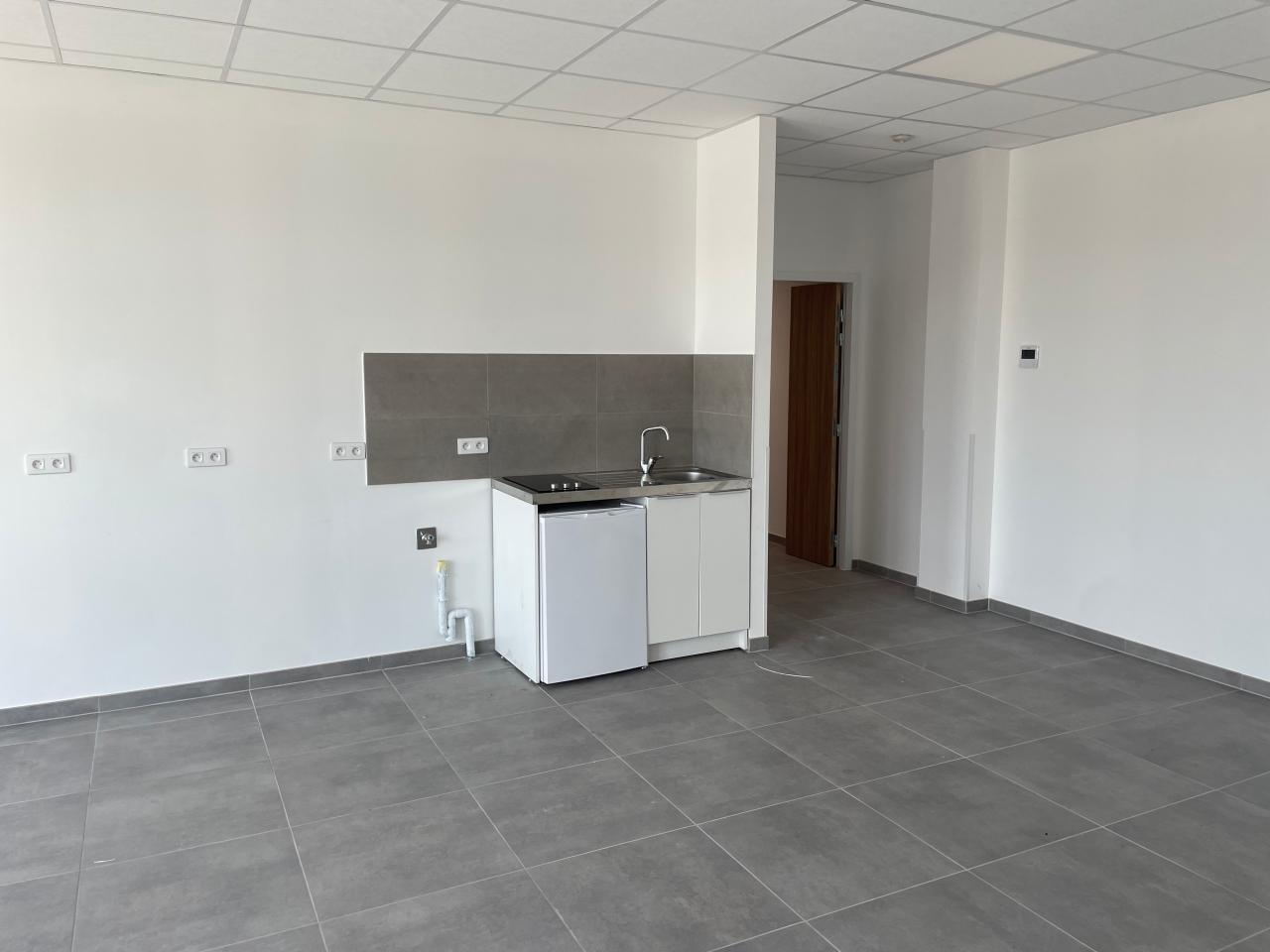 Entrepôt Ayguemorte-les-Graves 4943m² Location entrepôt Ayguemorte-les-Graves Gironde OLLOG2314778 38